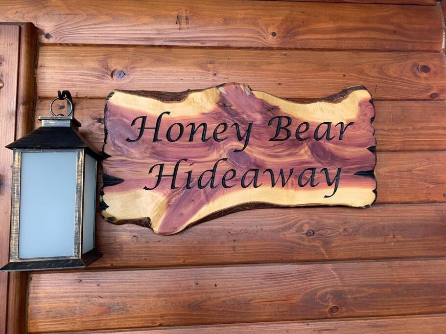 הייוורד Honeybear Hideaway Cabin מראה חיצוני תמונה
