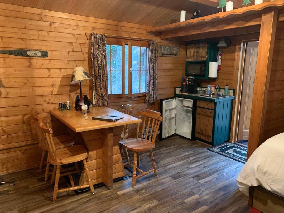 הייוורד Honeybear Hideaway Cabin מראה חיצוני תמונה